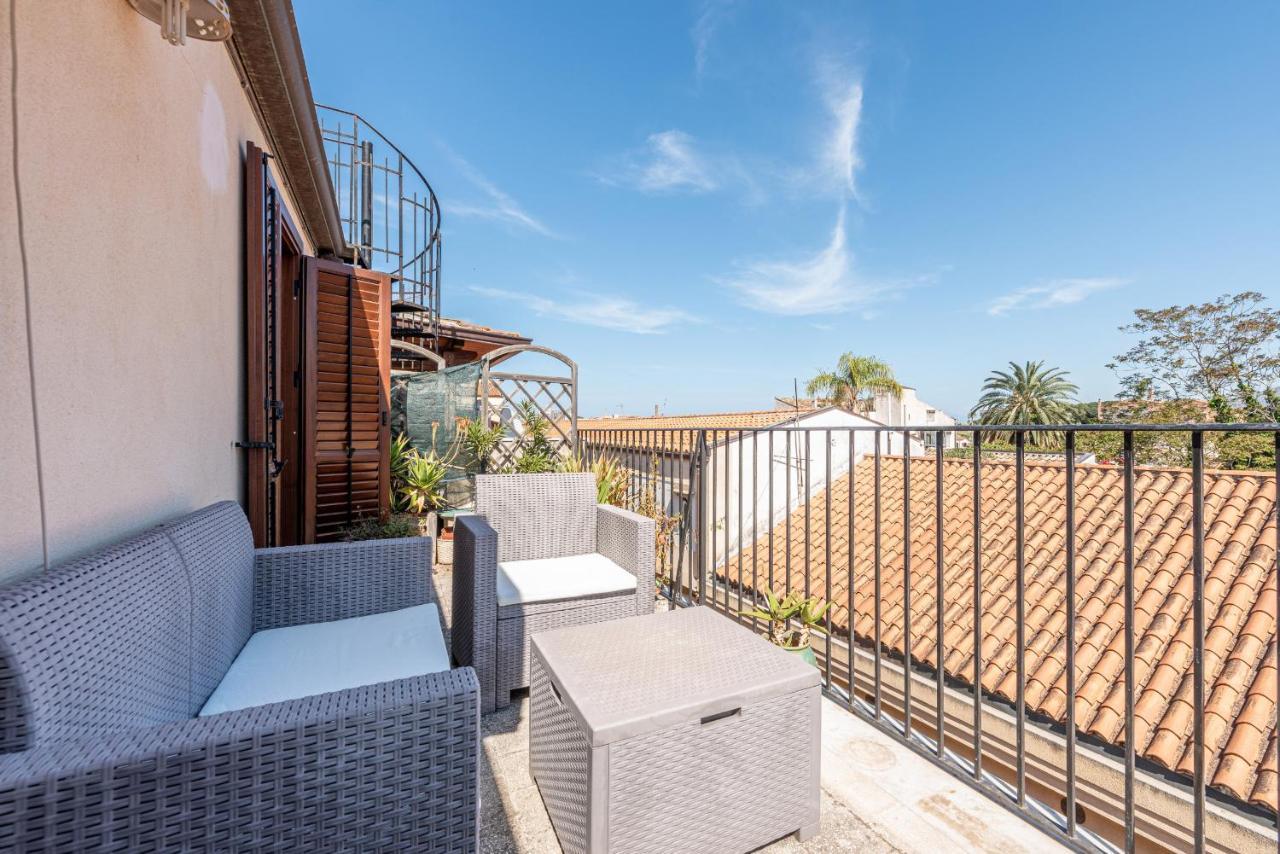 Schiavuzzo Apartment With Terrace By Wonderful Italy Palermo Eksteriør billede